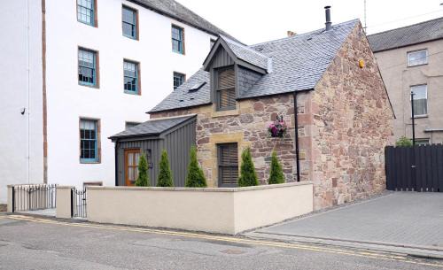 Inverness City Centre House | Balnain Street Cottage