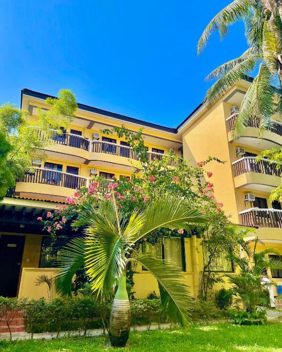 Manoc-Manoc Resort | Bamboo Beach Resort & Restaurant