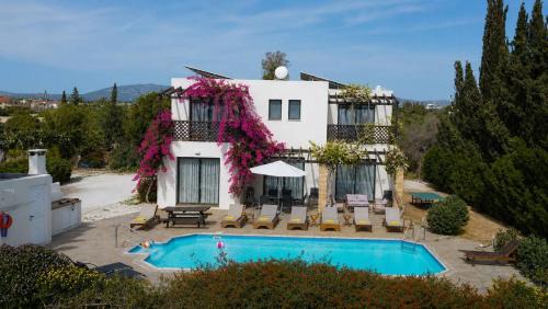 Kissonerga Villa | Banana Sunset Villas