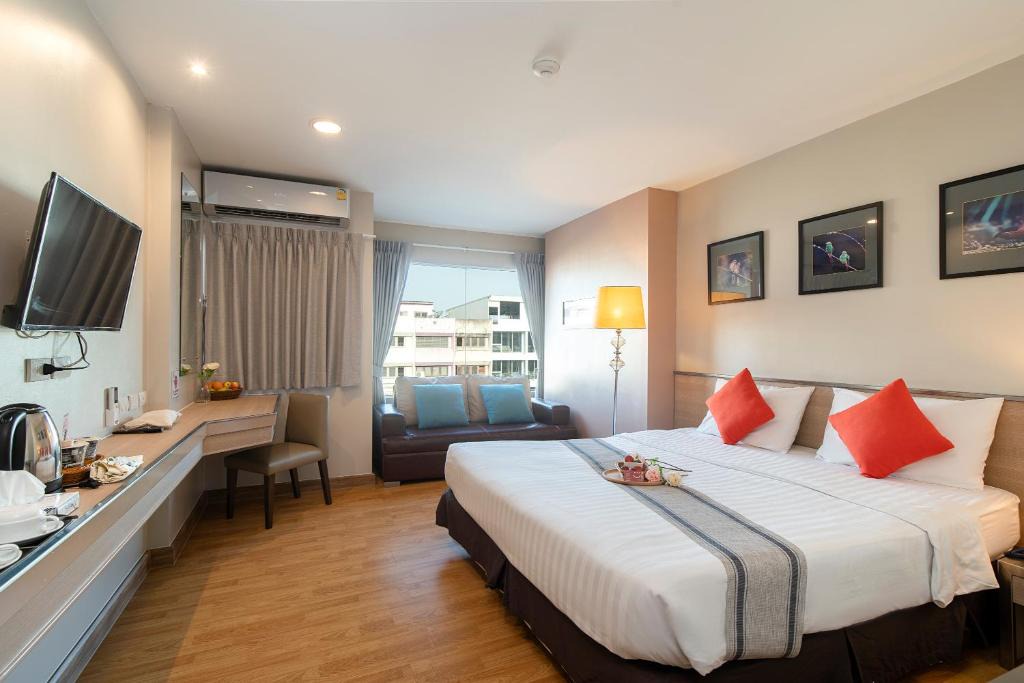 Bang Yi Ruea Hotel | Bangkok Loft Inn