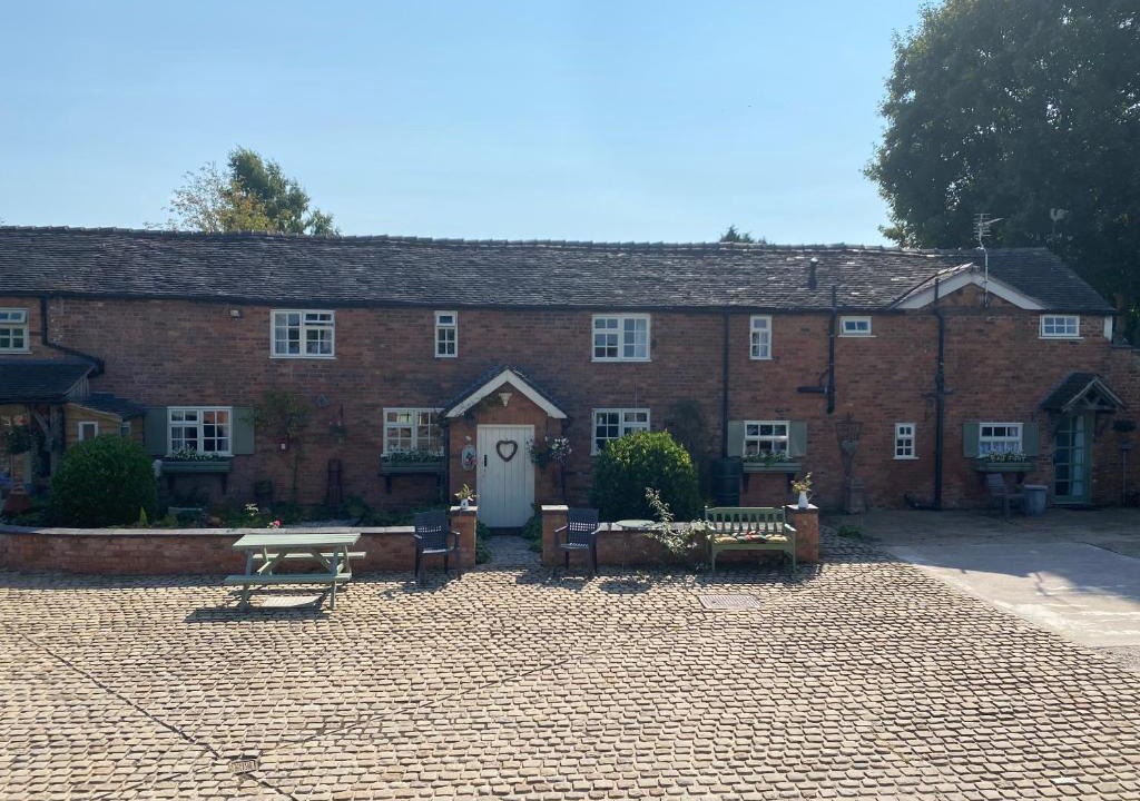 Crewe Apartment | Bank Farm Cottages