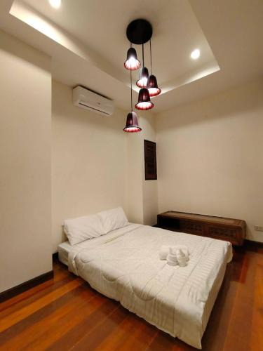 Central Pattaya Villa | Bann Natcha 55