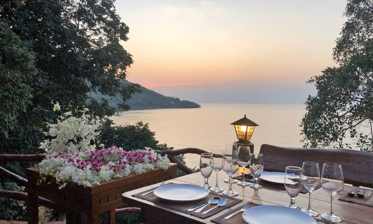 Nuea Khlong Hotel | Banyan Bay Villas