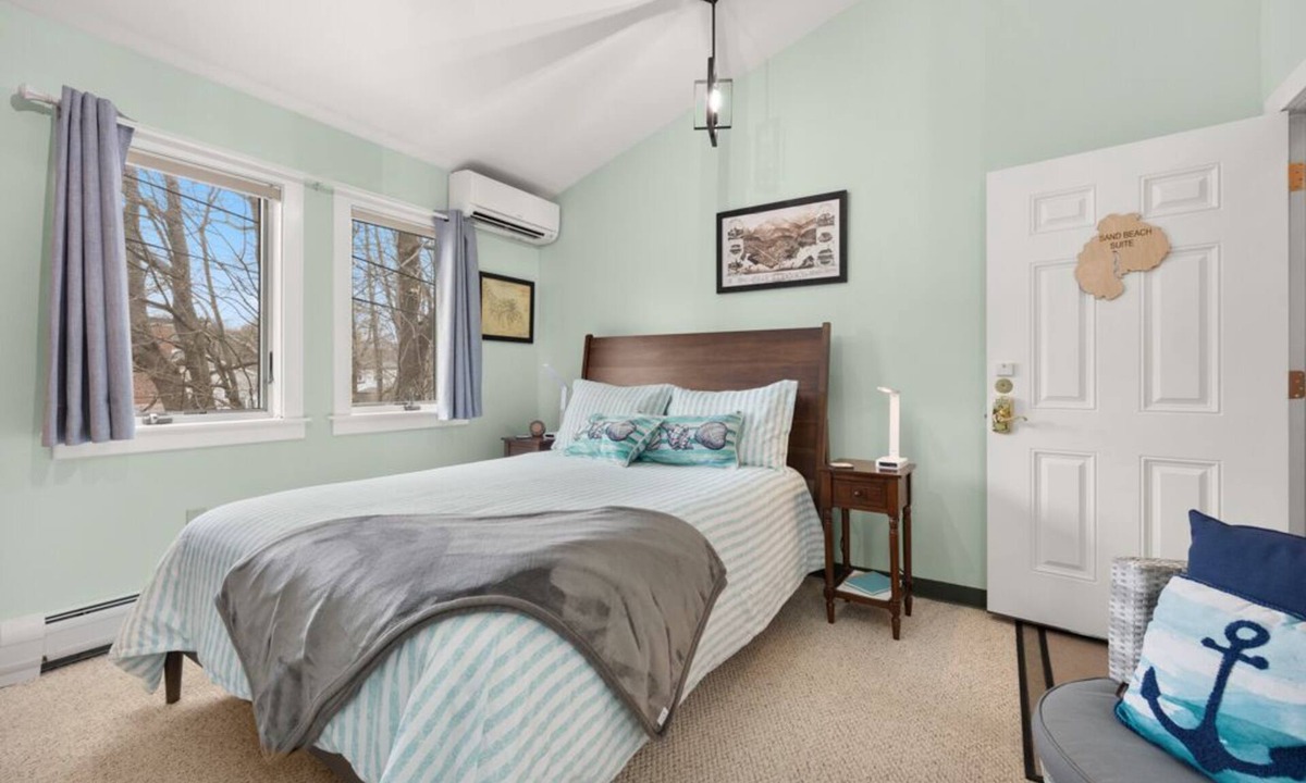 Bar Harbor House | Bar Harbor Downtown Suite