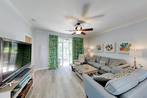 North Myrtle Beach Apartment | Barefoot Resort