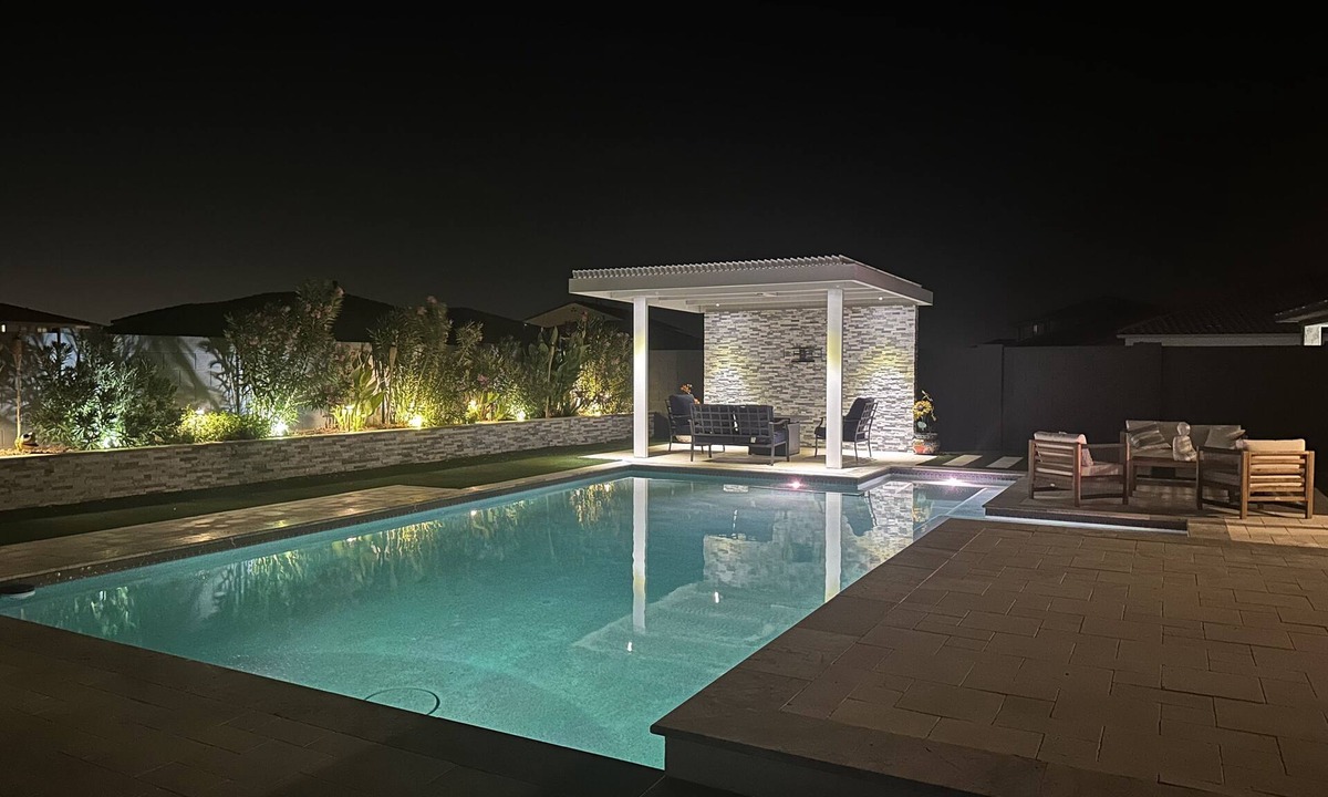 Buckeye House | Barefoot Villa, take your shoes off and stay a while!