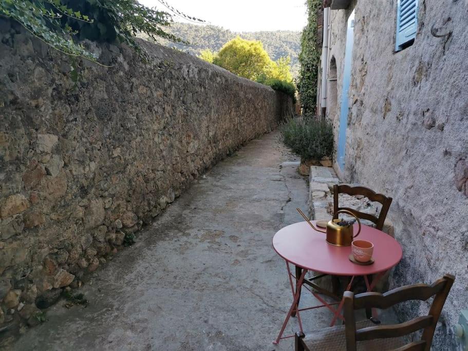 Bargemon Apartment | BARGEMON : Petit cocon frais dans charmant village
