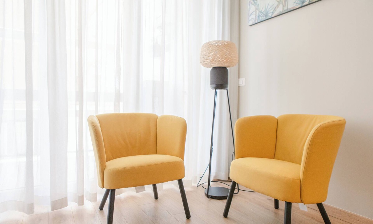 Municipio 2 Apartment | [Bari Oberdan Home & Charm 1] Central Apartment