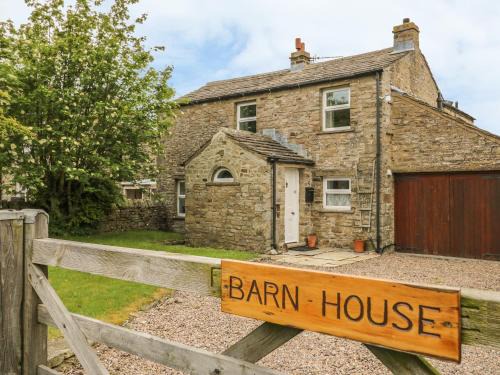 Worton House | Barn House