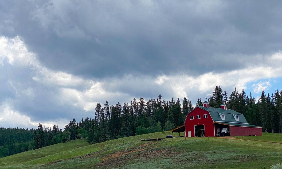 Divide House | Barndominium with a view