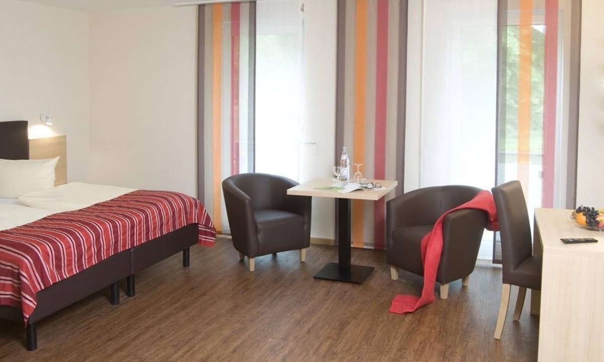 Bollendorf House | barrier-free double room shower/WC - Hotel Hauer