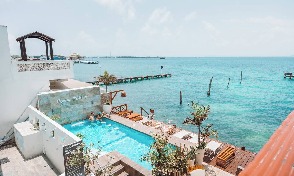 Centro - Supmza 001 Hotel | Bartolome Oceanfront Suites