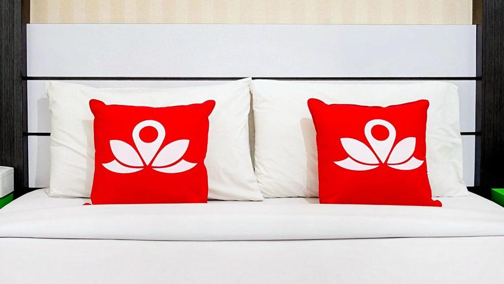 Las Pinas Apartment | Basa Village Staycation