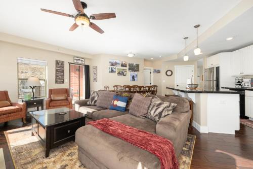 Silvercreek Apartment | Base Camp Cir #305