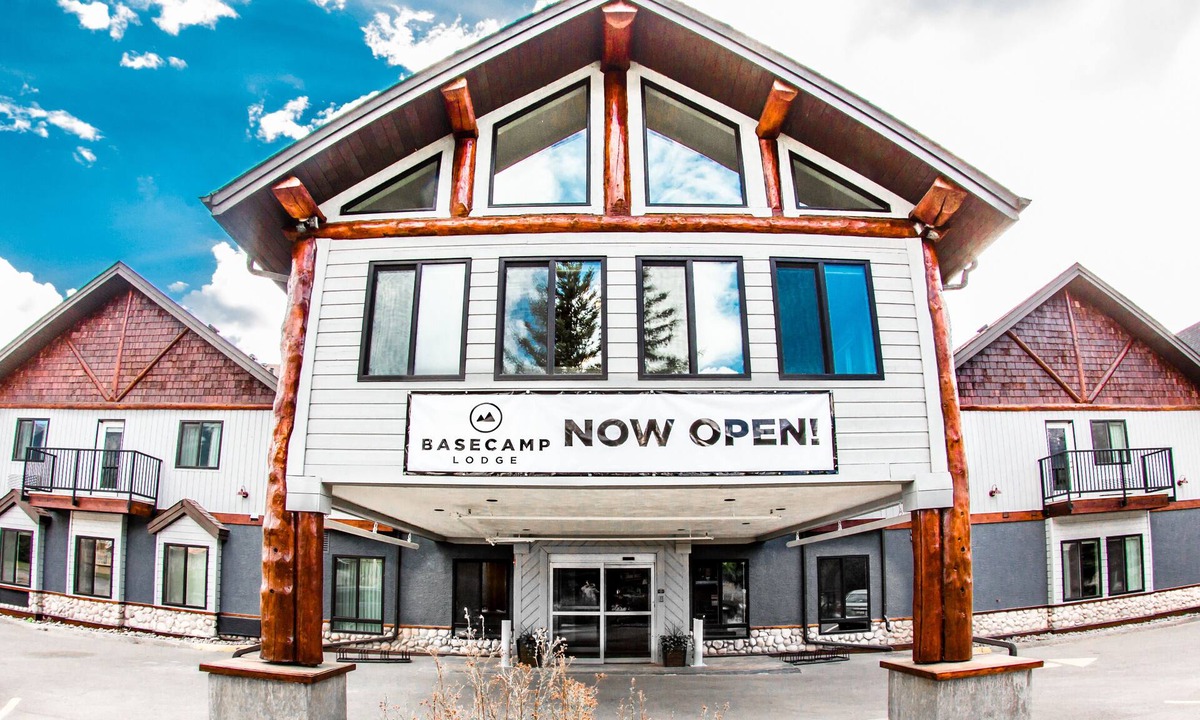 Canmore Apartment | Basecamp Lodge I Micro-Suite Apartment