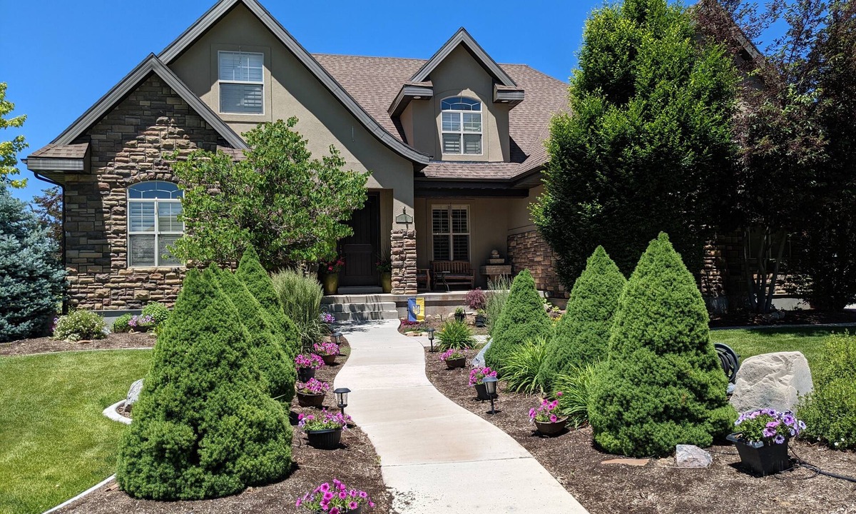 Mapleton House | Basement Apartment near Provo in Quiet Neighborhood with Beautiful Mountain View