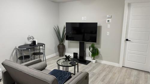 Southwest Calgary Apartment | Basement Suite on Sheriff King Street SW Calgary