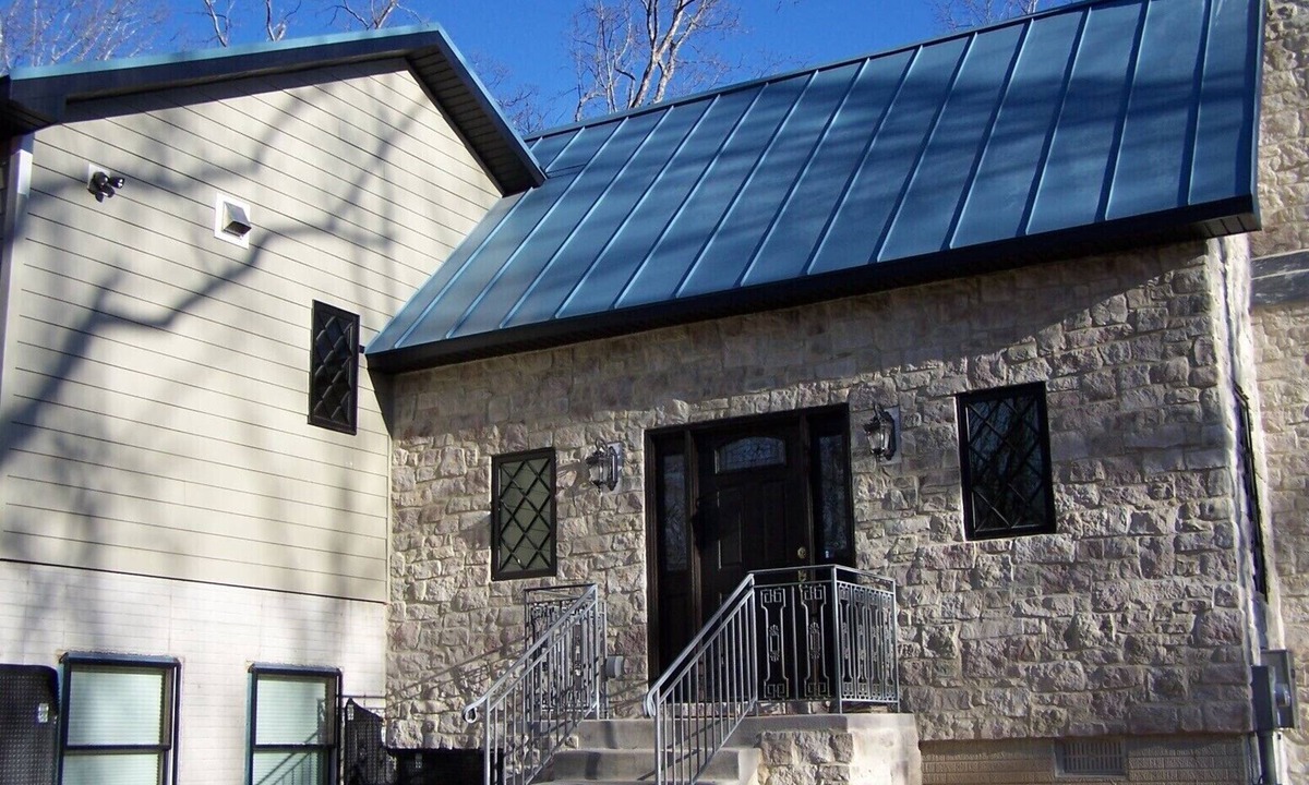 Delray House | Baskerville Private House on 5 Acres inspired by Sherlock Holmes