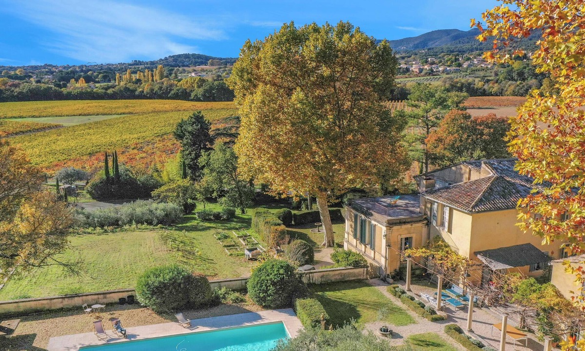 Cadenet House | Bastide | Château Constantin