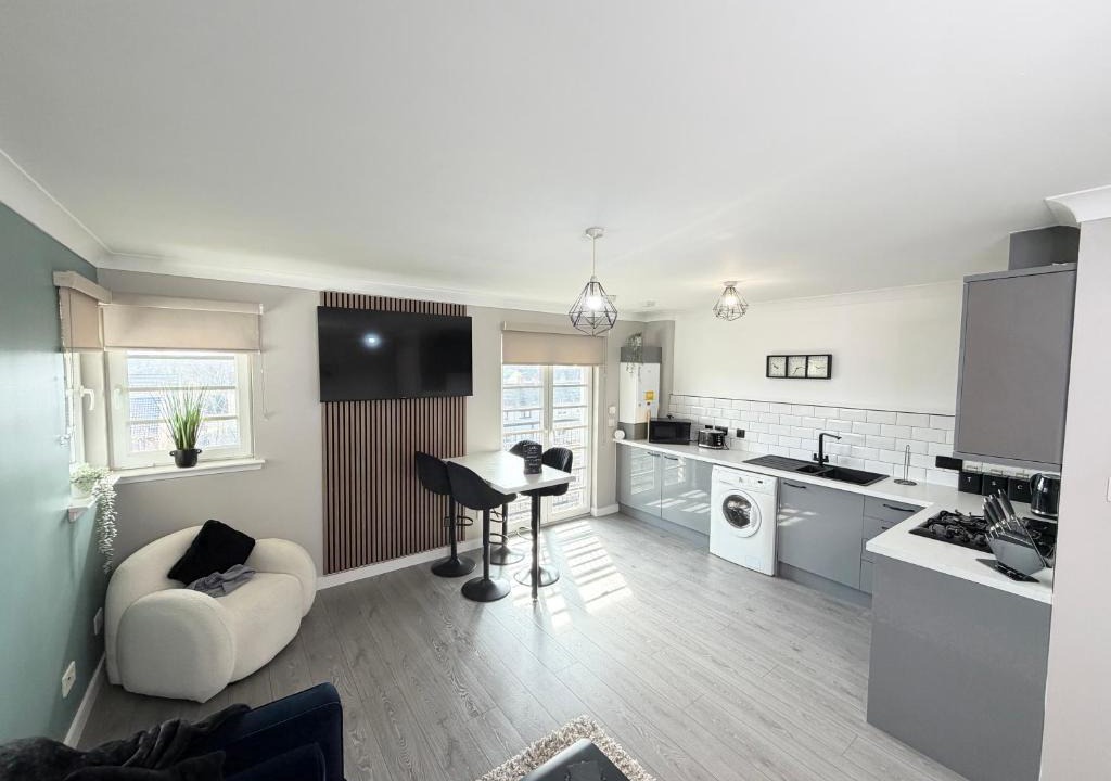 Bathgate Apartment | Bathgate Penthouse near Edinburgh