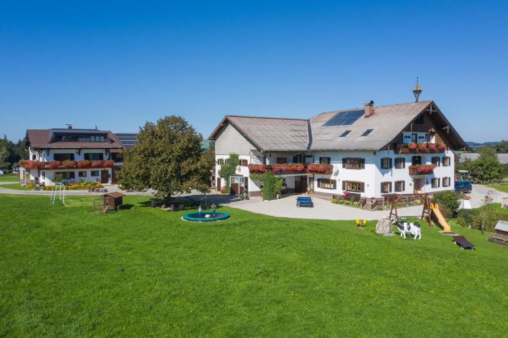 Seekirchen am Wallersee House | Bauernhofferien Oberdürnberg