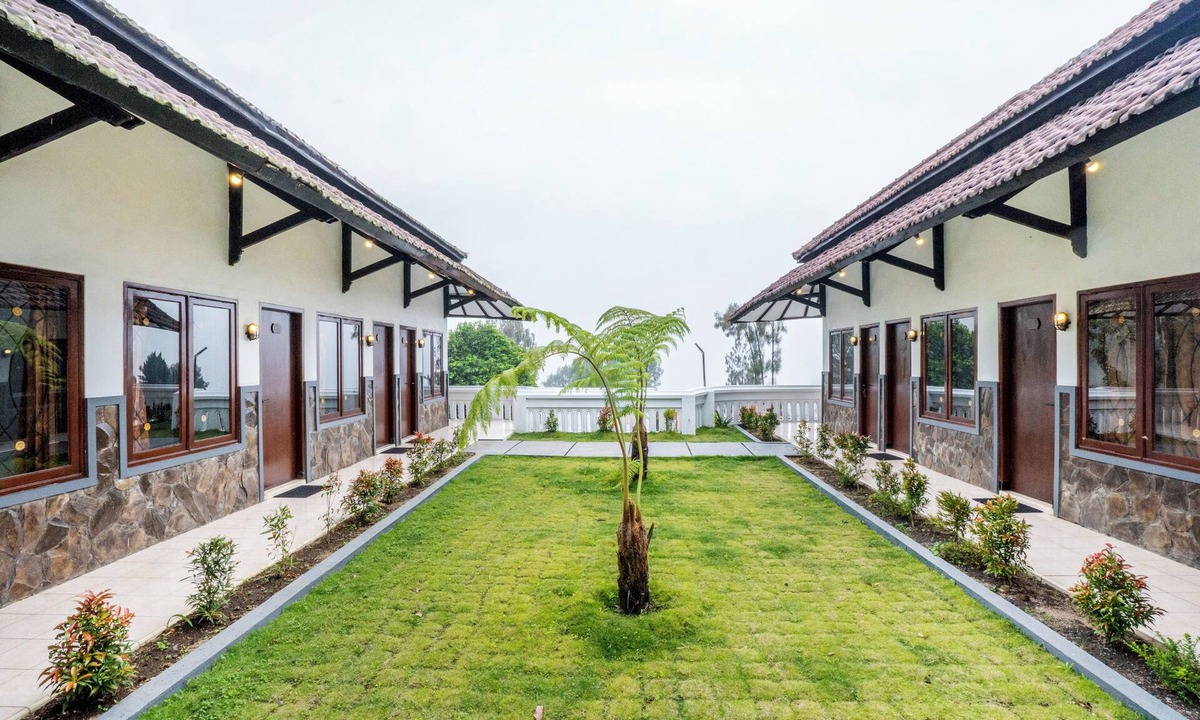 Ngadisari Hotel | Bawangan Express