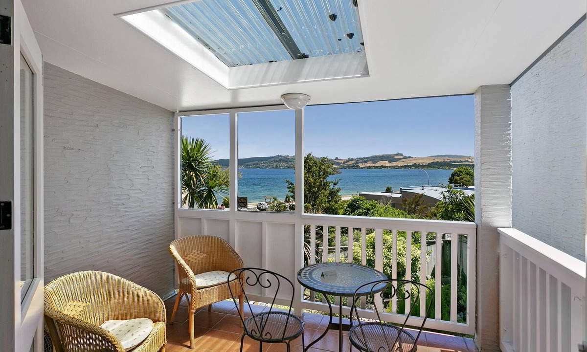 Taupo Hotel | Baycrest Lodge