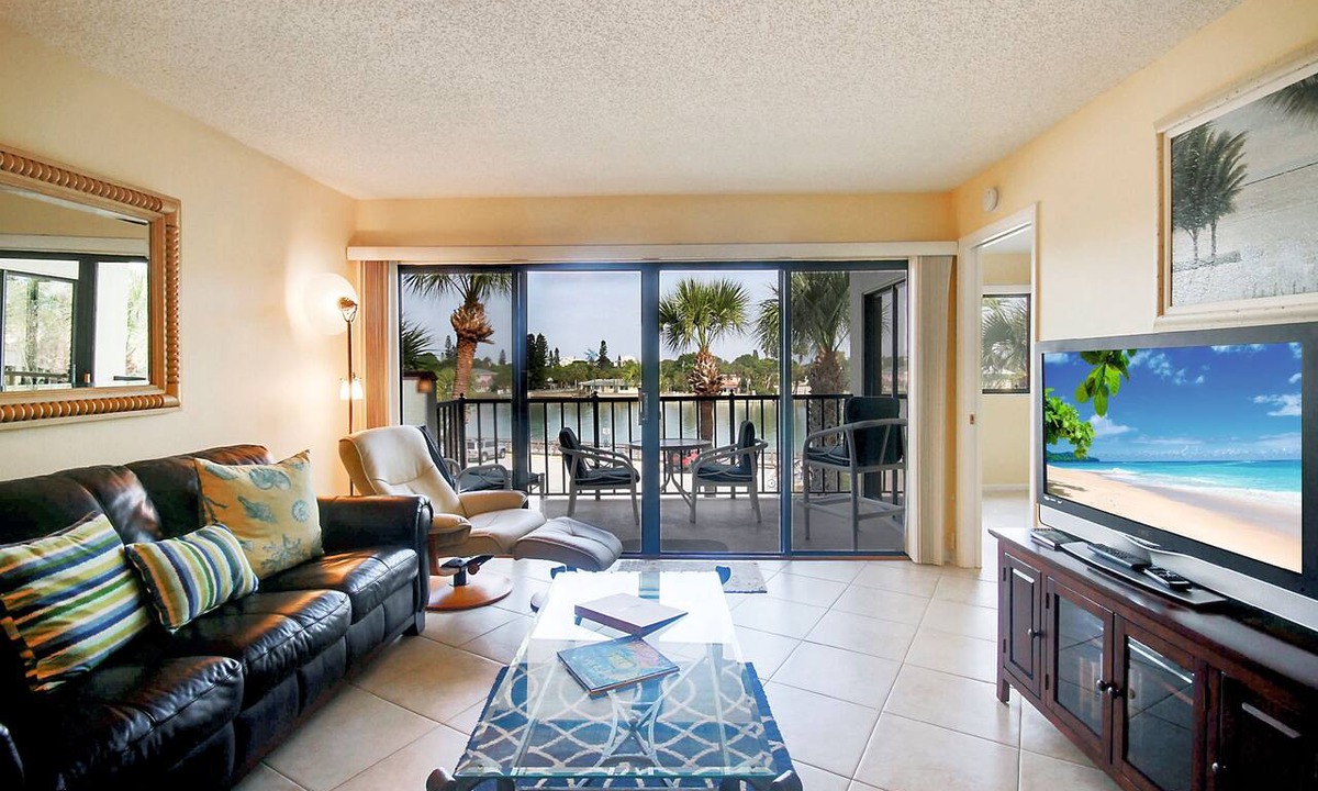 Sunset Beach Condo | Bayfront, Hot Tubs, Pool, Updated Condo Near pool! Land's End 1-304
