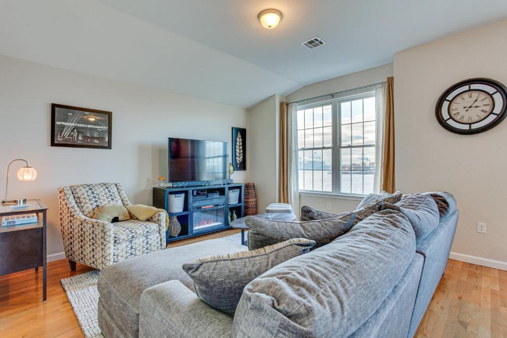 Constable Hook Apartment | Bayfront New Jersey Escape ~ 13 Mi to Times Square