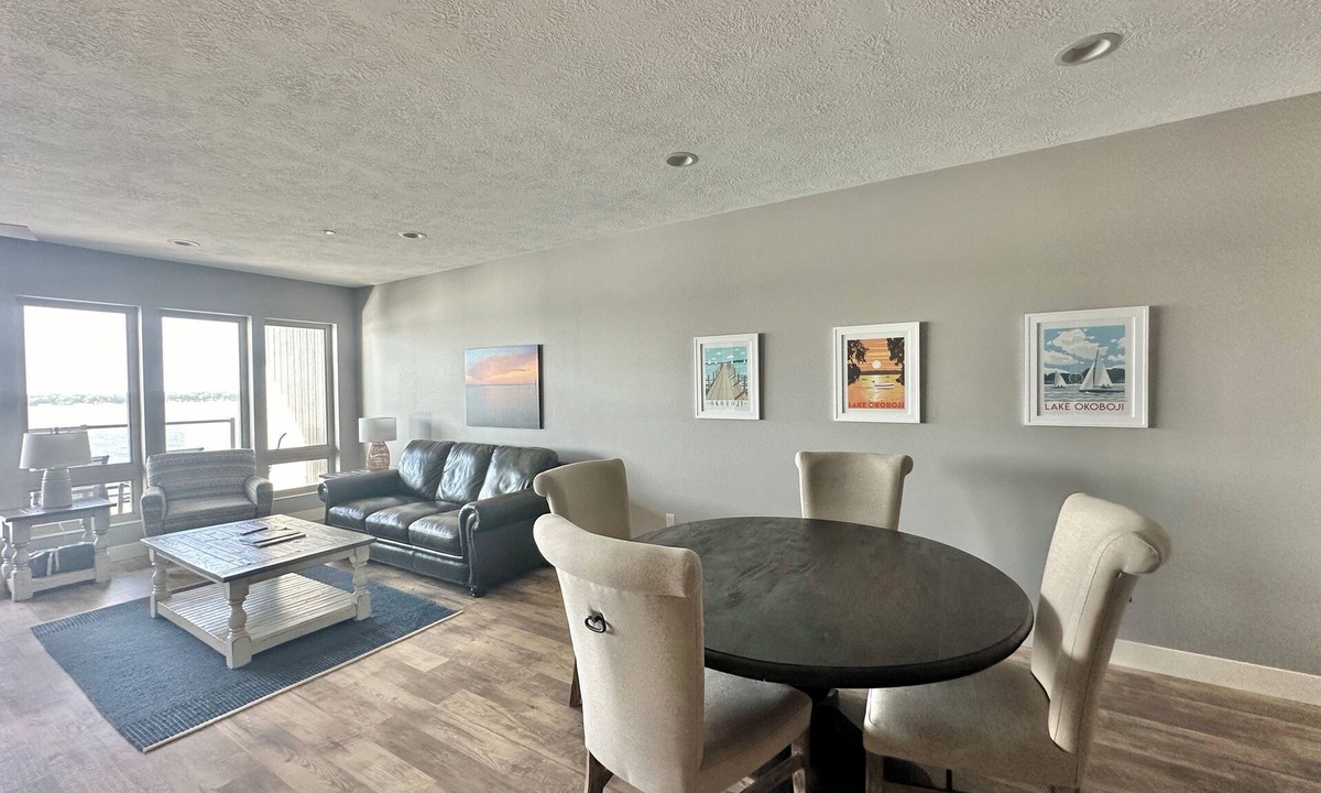 Arnolds Park Condo | Bayside Vacation Condo Rental 4 bedrooms!