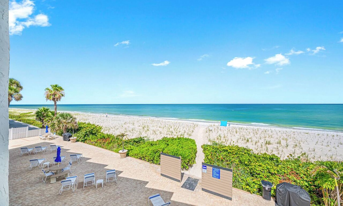 Belleair Beach Condo | 🍹BBC #212 - Step Into Gulf Coast Heaven! Heated Pool! Gulf Front!