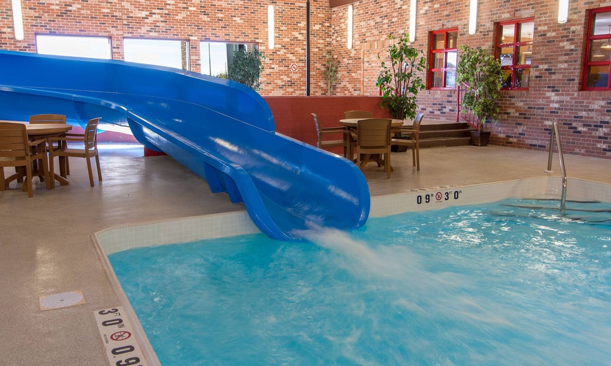 Lloydminster Hotel | BCMInns Lloydminster