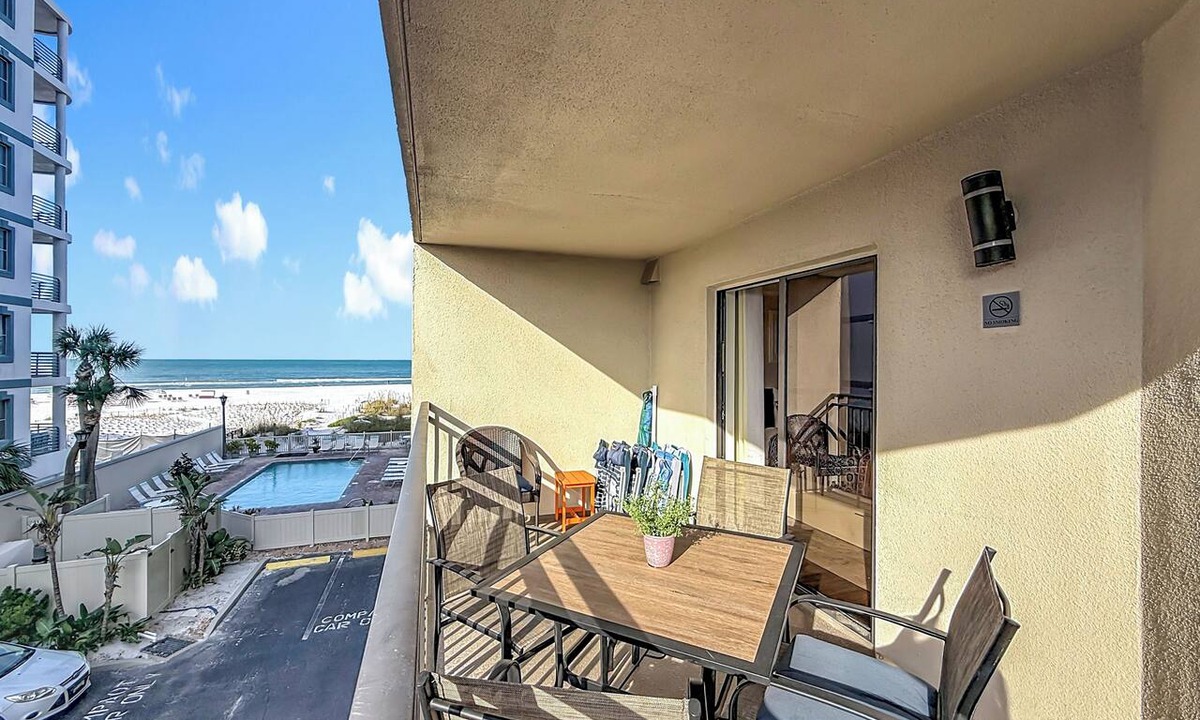 Belle Vista Condo | Beach Access | Gulf Views | Prime Location