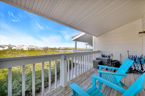 Indian Shores House | Beach Access & Heated Pool Resort Condo for 8