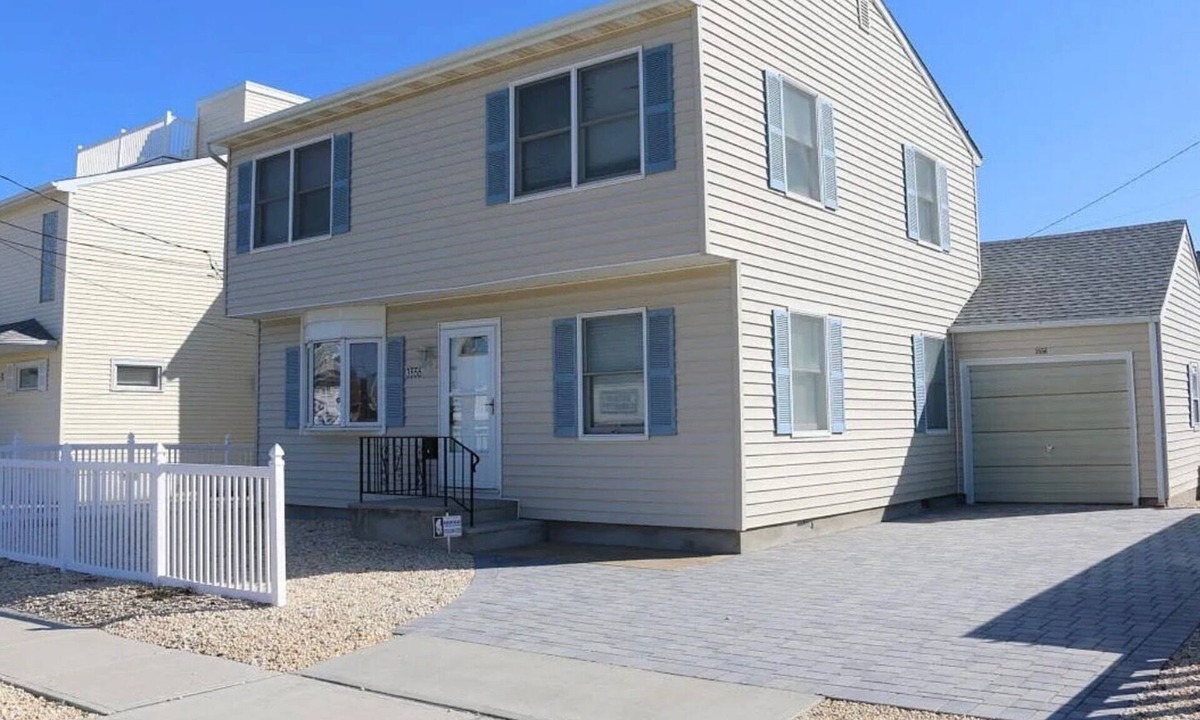 Normandy Beach House | Beach Block 5-Bedroom Retreat with AC in Silver Beach, Lavallette, NJ