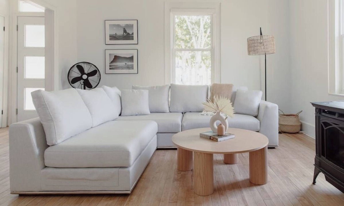 Port Dover House | Beach-chic | Palm Springs design | Close to beach