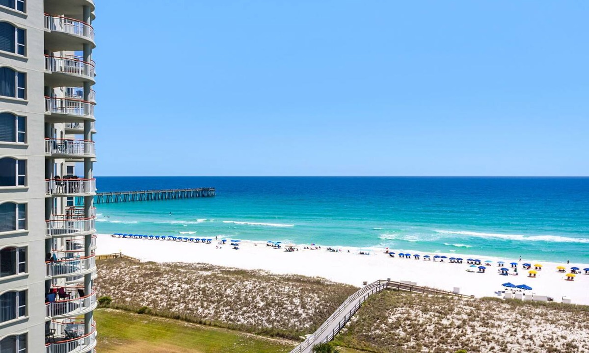 Navarre Beach Condo | Beach Colony West 8B/2BR Gulf Front w/Chair Service & Onsite Management