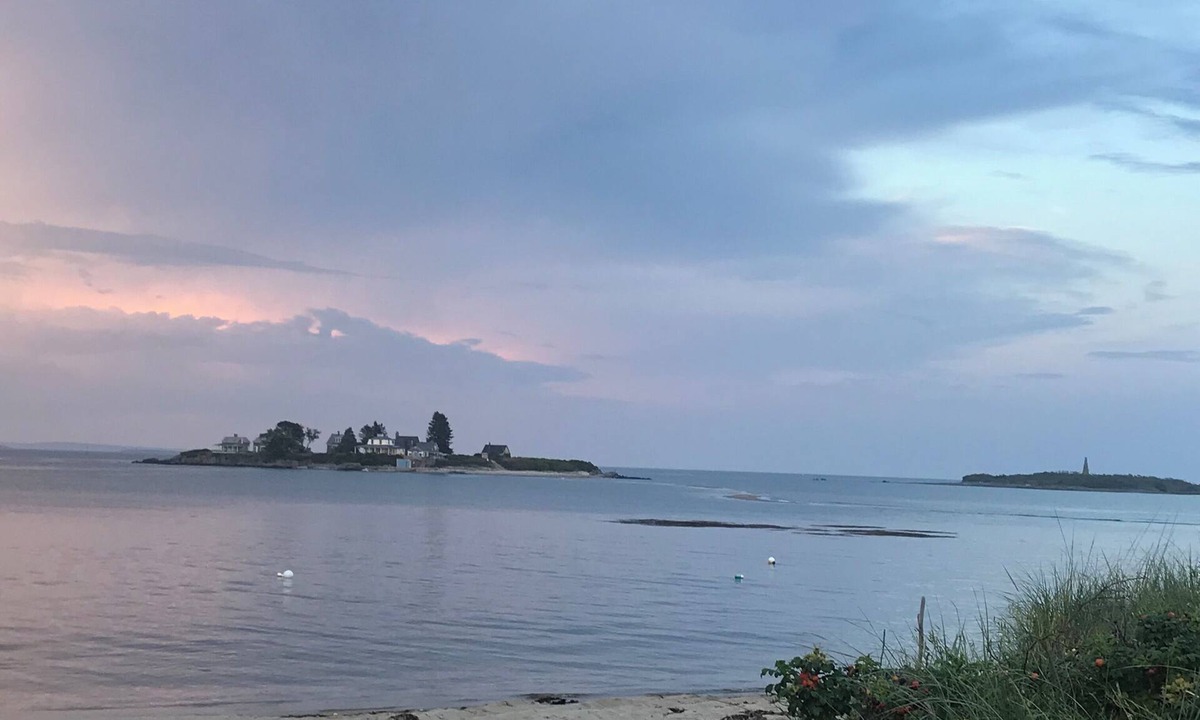 Biddeford Cottage | Beach Cottage Views