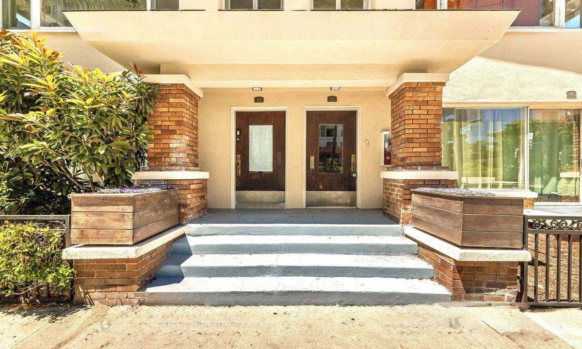 Alamitos Beach Apartment | Beach Escape | Alamitos Shore & LB Marina