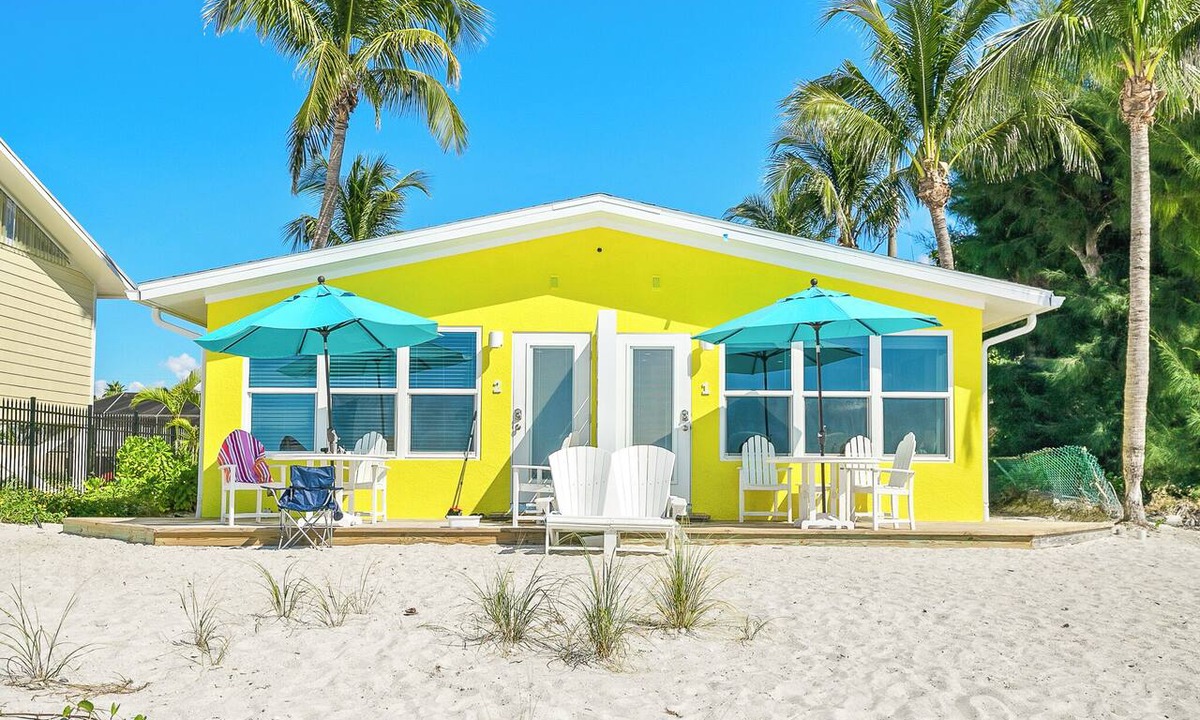 Ilexhurst House | Beach Front 4 Units at Four Beach Lovers All Units
