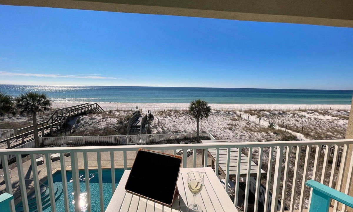 Harold Condo | Beach Front, “A Wave from it All” 203, Free Activities Included!