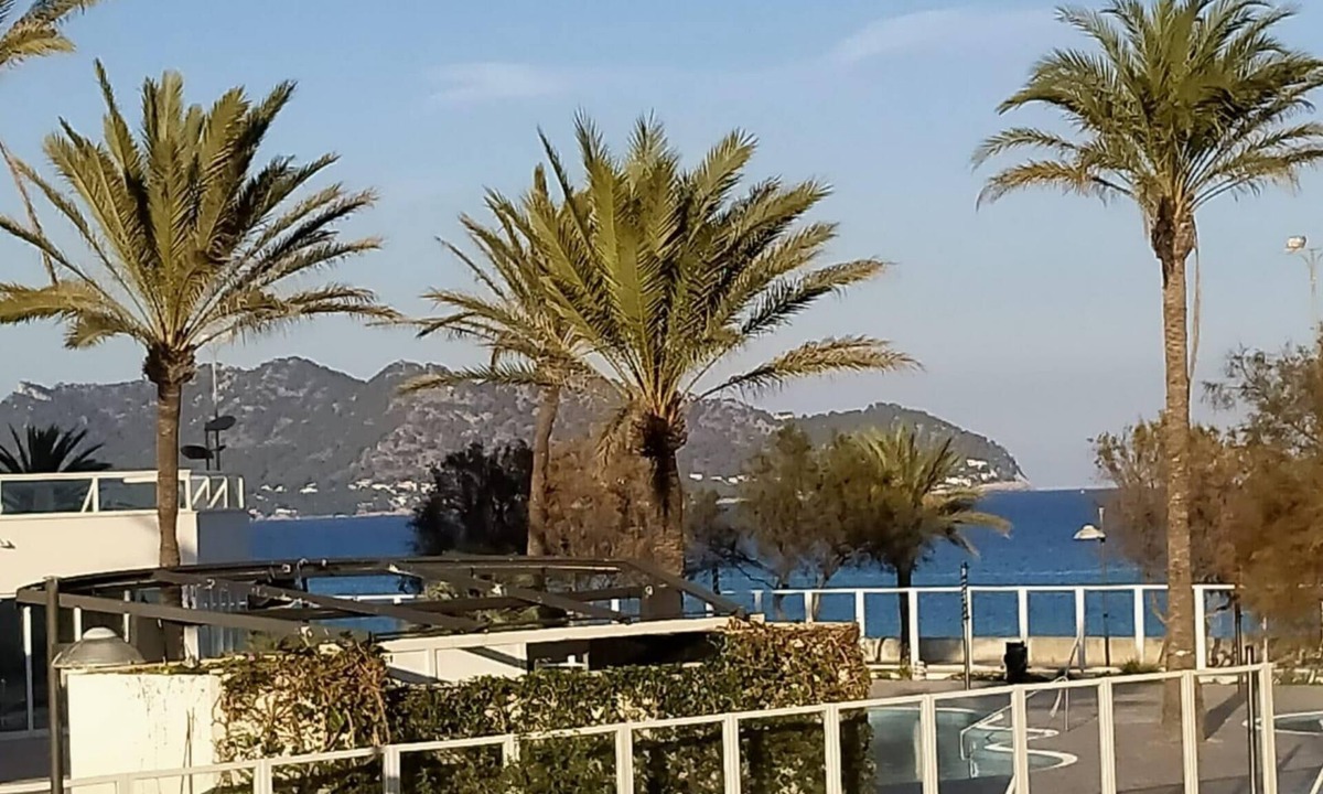 Sant Llorenc des Cardassar Apartment | BEACH FRONT APARTMENT