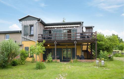 Am Salzhaff Apartment | Beach Front Apartment In Am Salzhaff With Wifi
