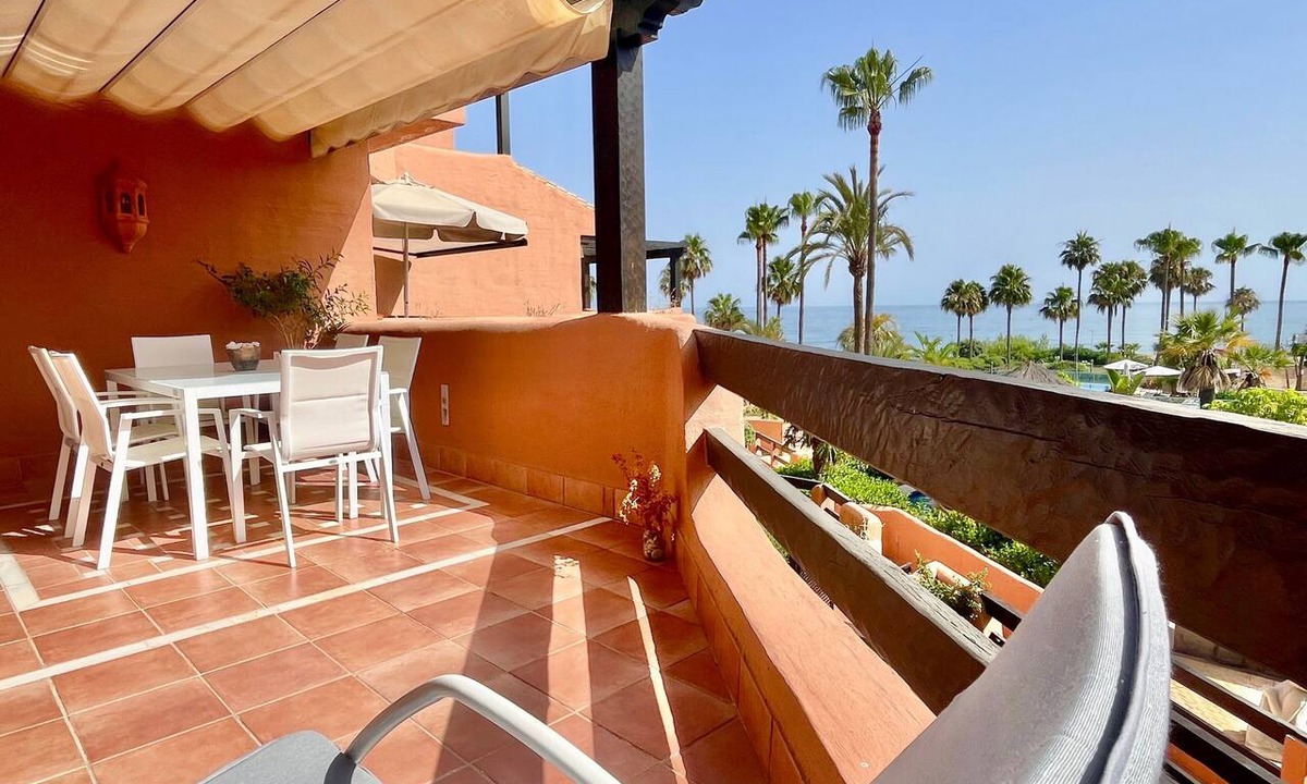 New Golden Mile Apartment | Beach front apartment with Sea View