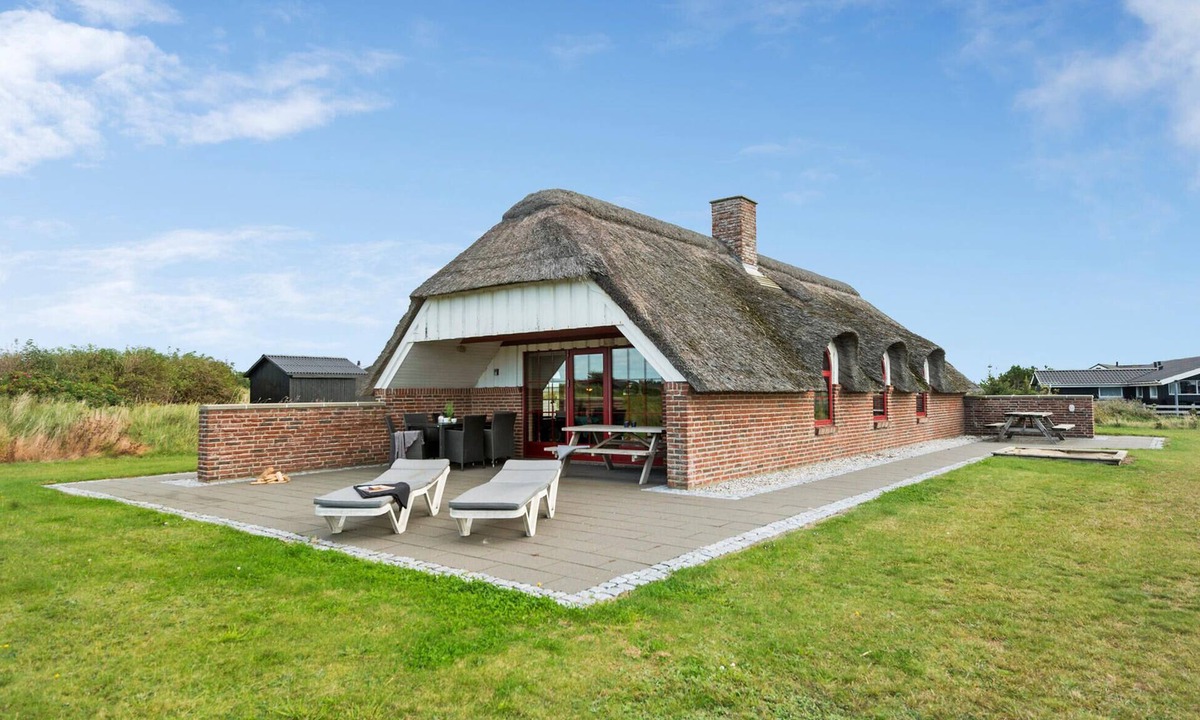 Klegod Strand House | Beach front home in Ringkøbing with sauna