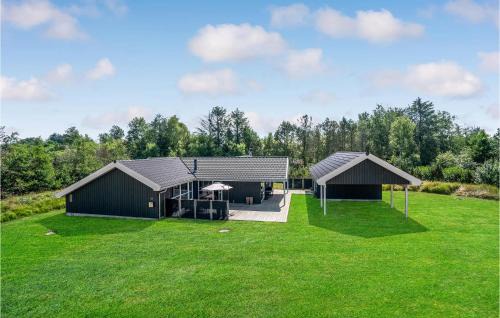 Bratten Strand House | Beach Front Home In Jerup With Sauna
