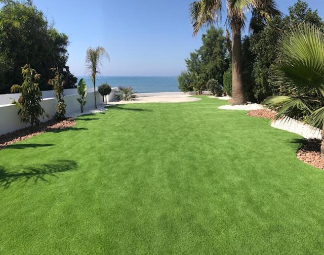 Pervolia Apartment | Beach Front Periyiali Gardens