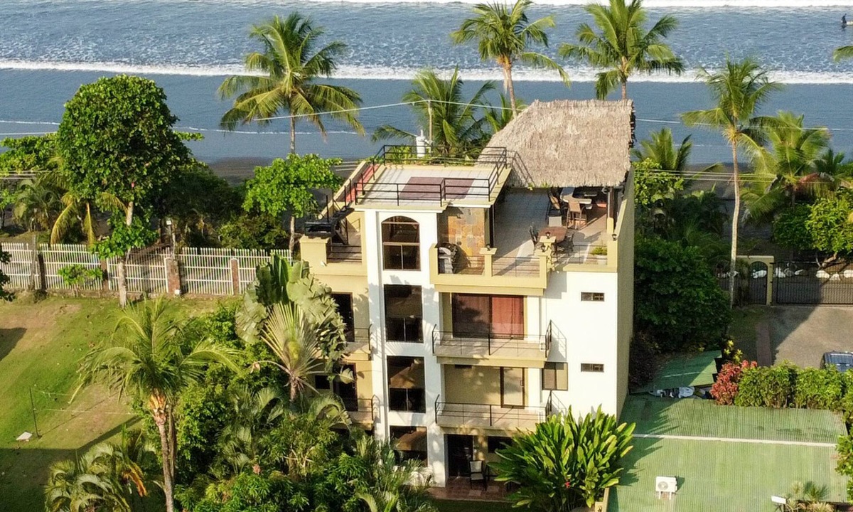 Jaco Condo | Beach Front South Jaco 2nd Floor Condo
