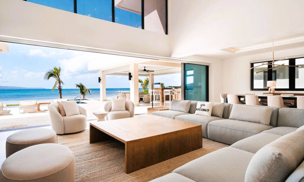 Runaway Bay Villa | Beach Front Staffed Villa | Lux Resort by Bocobay