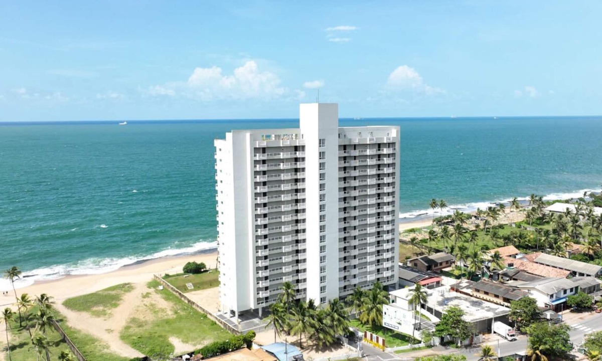 Uswetakeiyawa Apartment | Beach Front studio luxury apartment